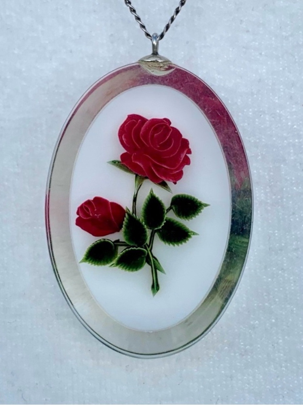 Lucite Reverse-Carved Red Roses Mid-Century Modern Oval Pendant 18” Necklace